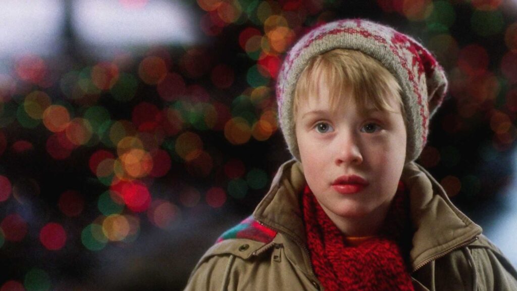 Kevin McCallister Home Alone 1990, Macaulay Culkin Home Alone Scene, Classic Christmas Movie Moment, Home Alone Mischievous Prank